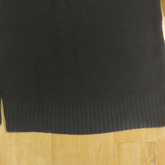 Everlane The Link-Stitch Crewneck Sweater - Picture 5 of 8